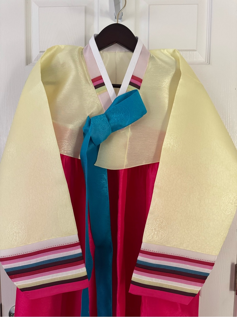 Traditional Women's Hanbok Jacket & Skirt Set